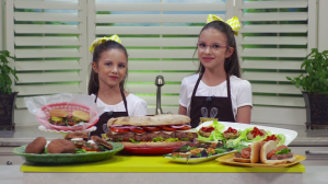 Delaney and Hadley will show you how to create fun and healthy burgers with salmon, turkey and delicious veggies!